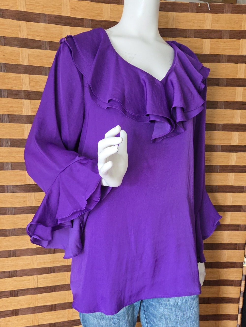 NWOT! SlimFactor Women’s Purple Ruffle V-Neck Blouse